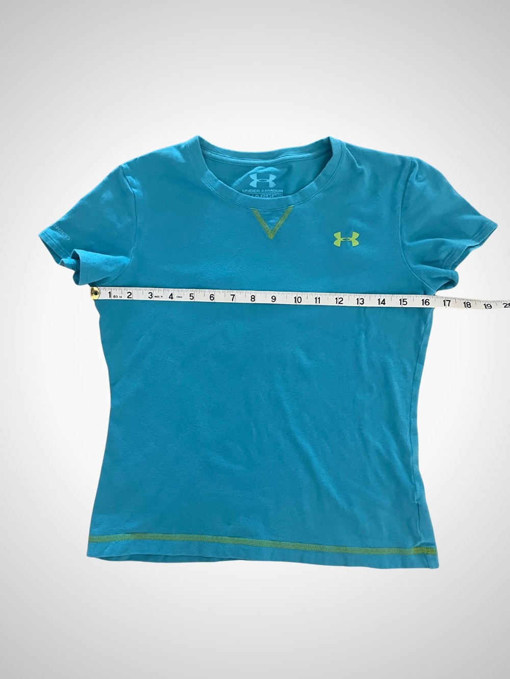 Under Armour Girls Graphic T-Shirt Bundle of 3 Youth M/L Athletic Tees - Picture 5 of 16